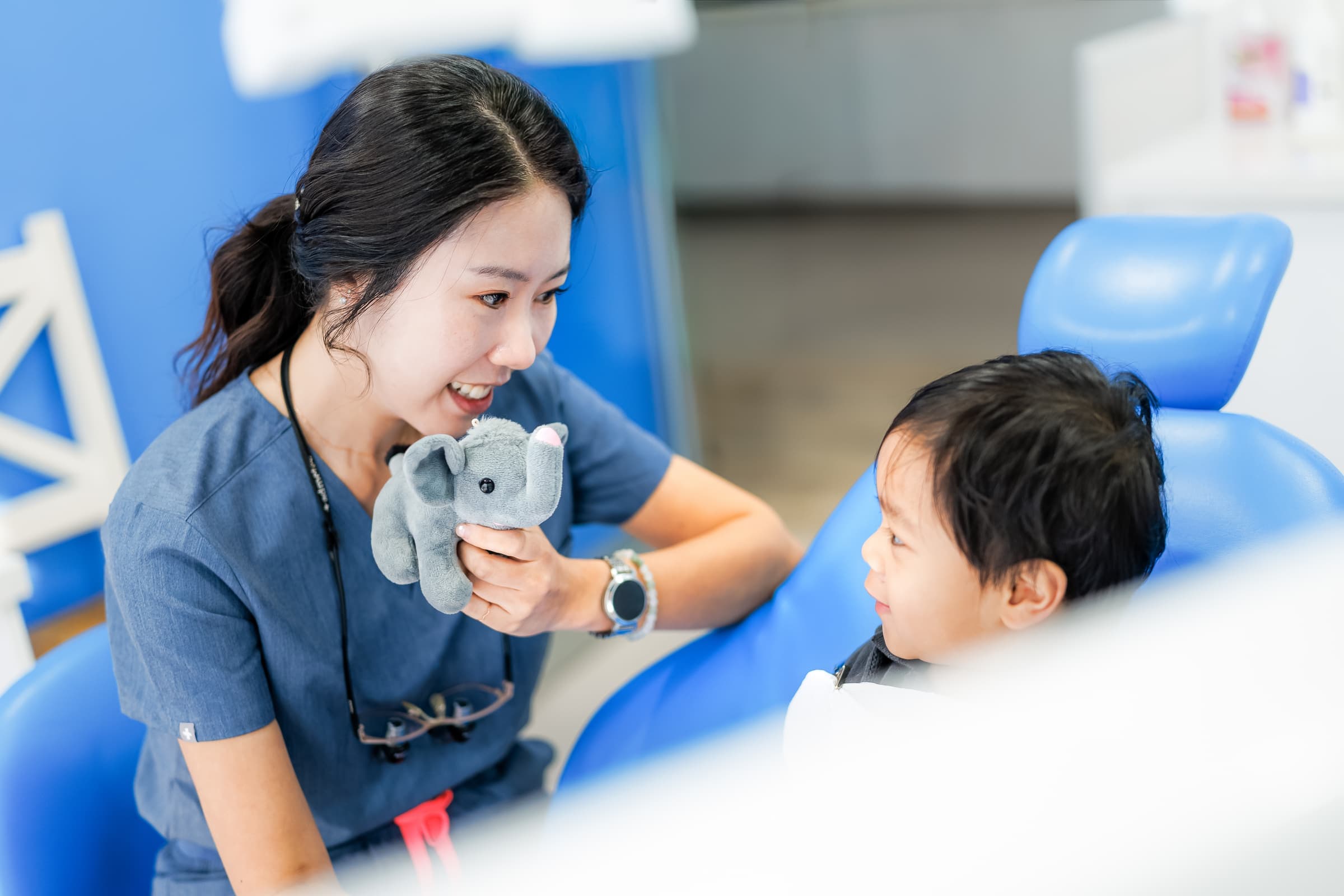 Sienna Smiles dentists speaking with a patient