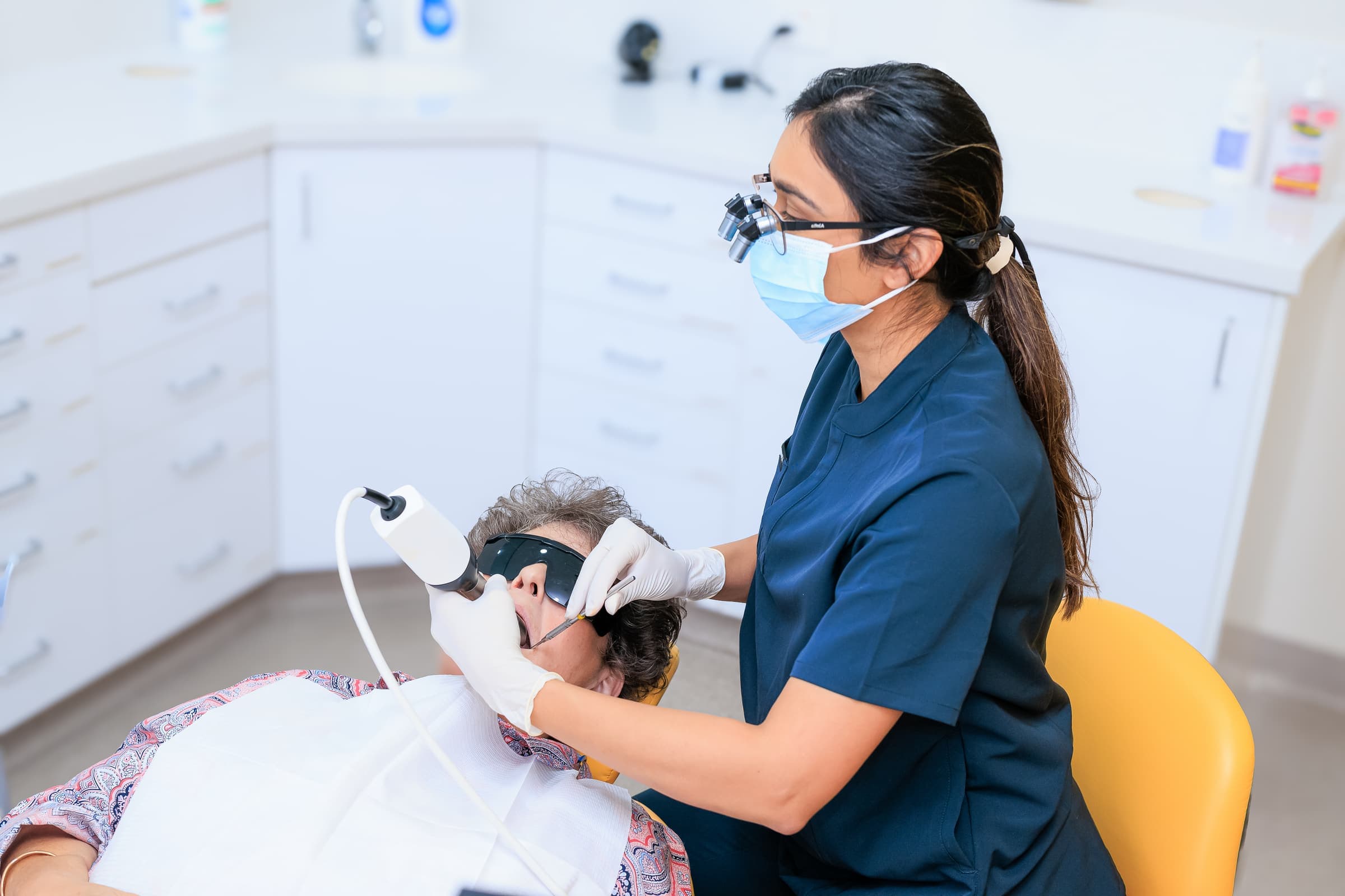 Sienna Smiles dentist preparing for a check-up and clean