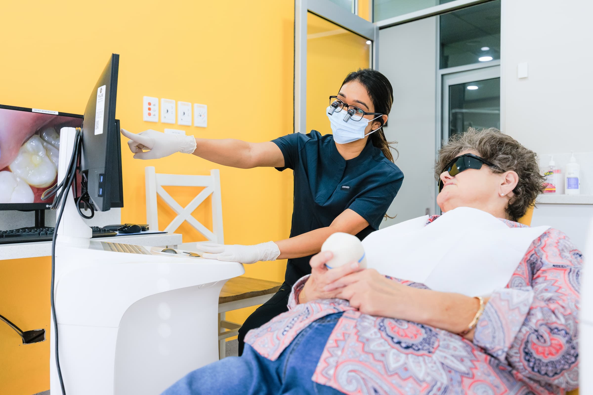 Dental filling consultation at Sienna Smiles